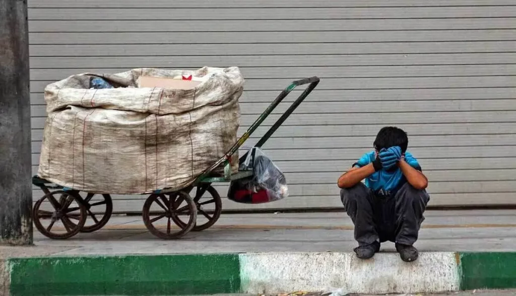 چند درصد از ایرانی‌ها در تله فقر گرفتارند؟/ لازمه تغییر وضعیت رفاهی مردم